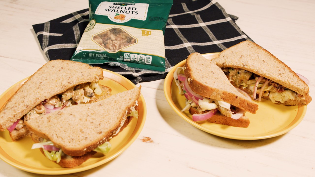  Cranberry Walnut Chicken Salad Sandwiches Recipe