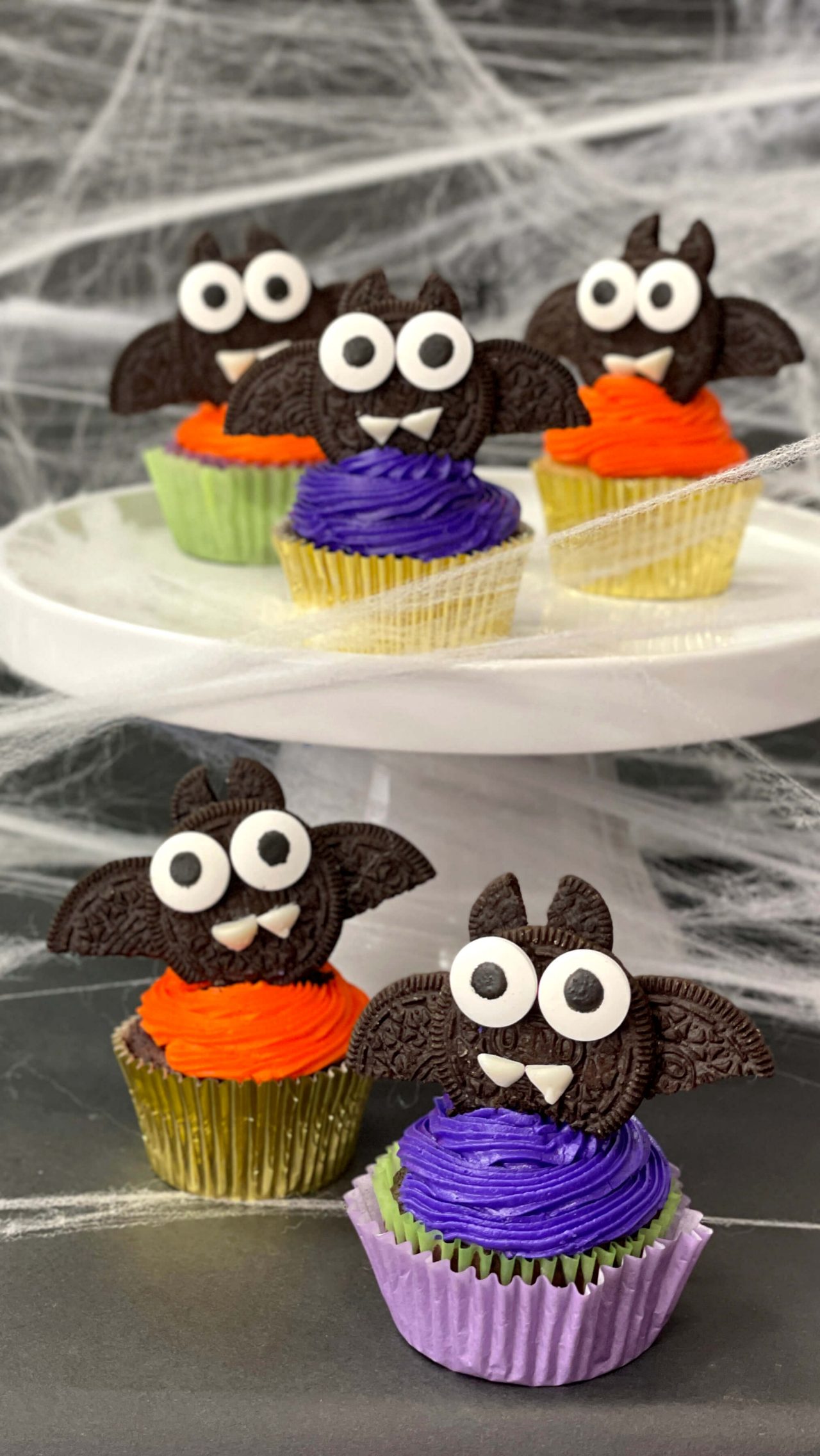 Bat Cupcakes Hero Image